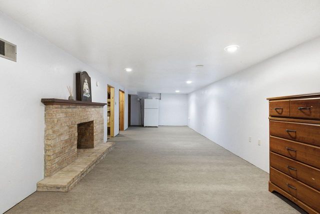 240 Prospect DRIVE, Brookfield, WI 53005