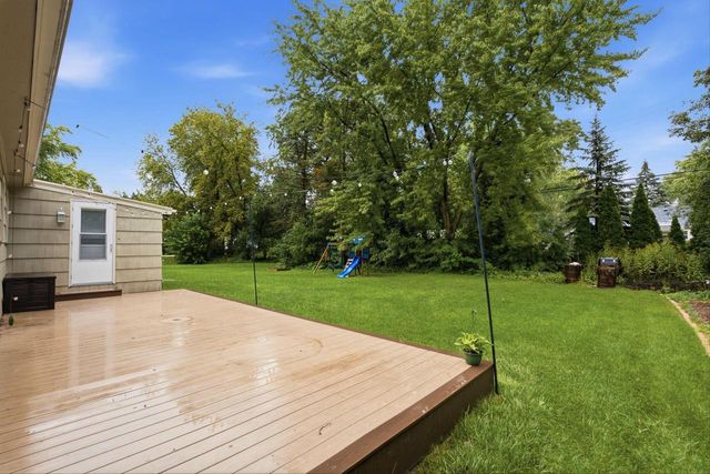 240 Prospect DRIVE, Brookfield, WI 53005