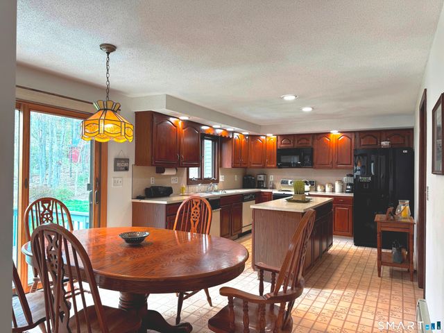 237 Silver Street, Granby, CT 06060