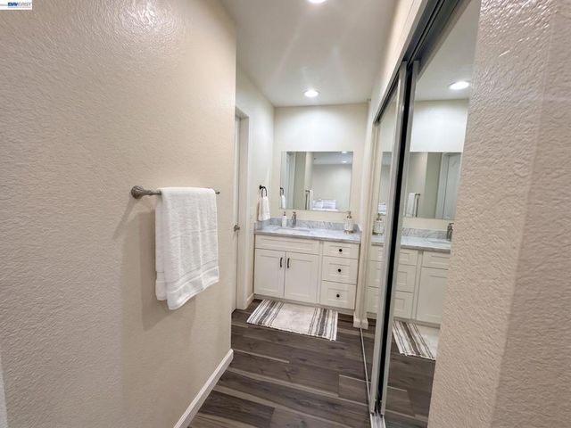 29599 Vanderbilt St 204, Hayward, CA 94544