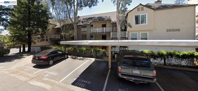 29599 Vanderbilt St 204, Hayward, CA 94544