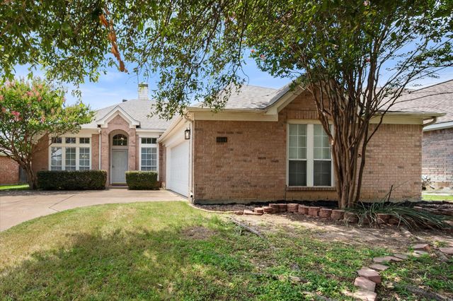 6604 High Brook Drive, Fort Worth, TX 76132