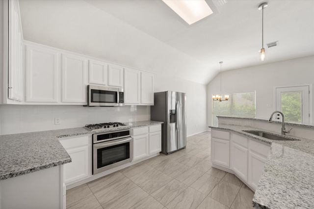 6604 High Brook Drive, Fort Worth, TX 76132