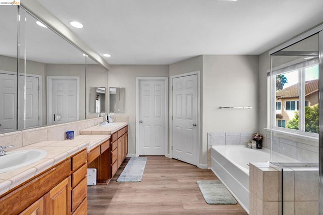 2340 Cambridge Dr, Discovery Bay, CA 94505