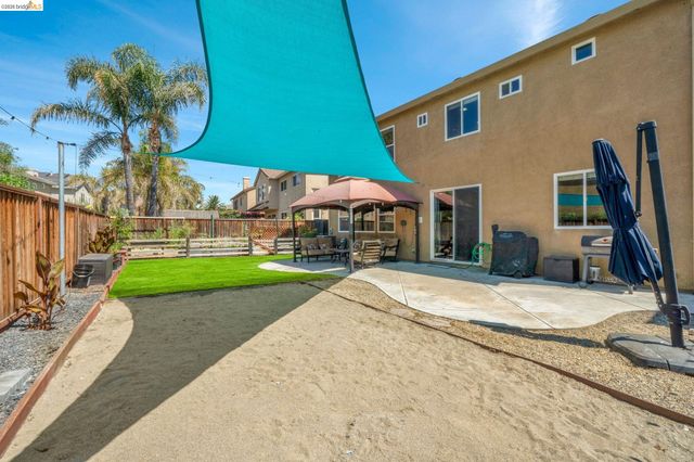 2340 Cambridge Dr, Discovery Bay, CA 94505