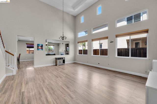 2340 Cambridge Dr, Discovery Bay, CA 94505