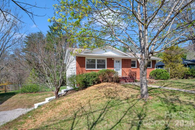 8 N Pershing Road, Asheville, NC 28805