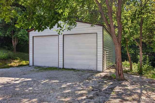 1203 Highway J, Troy, MO 63379