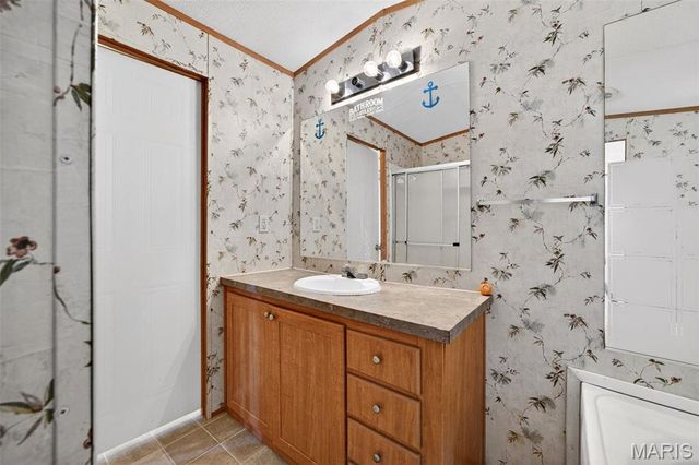 1203 Highway J, Troy, MO 63379