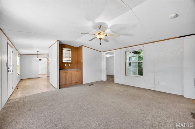 1203 Highway J, Troy, MO 63379