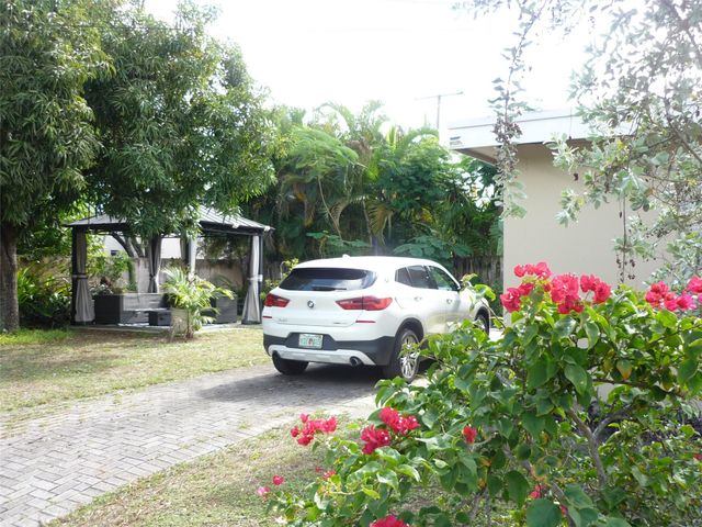 1444 NE 3rd Ave, Fort Lauderdale, FL 33304