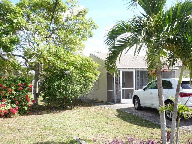 1444 NE 3rd Ave, Fort Lauderdale, FL 33304