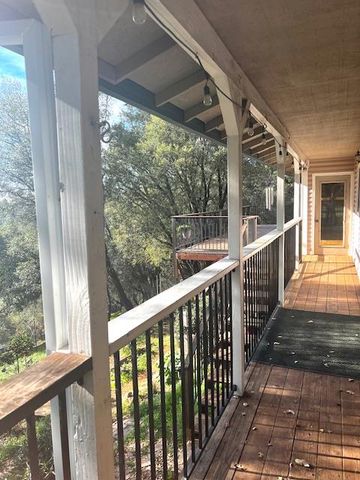 2073 Maydress Ct, Cool, CA 95614