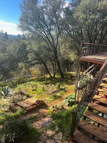 2073 Maydress Ct, Cool, CA 95614