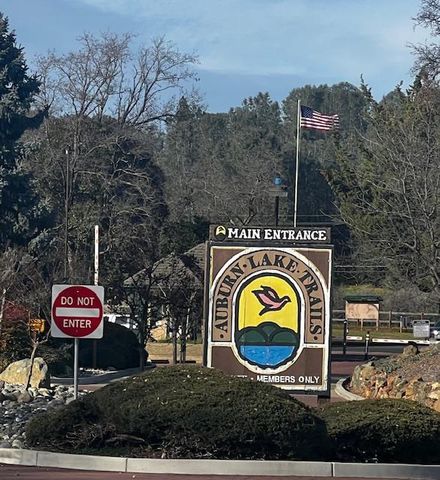 2073 Maydress Ct, Cool, CA 95614