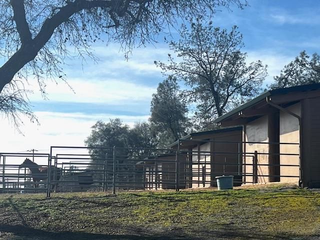 2073 Maydress Ct, Cool, CA 95614