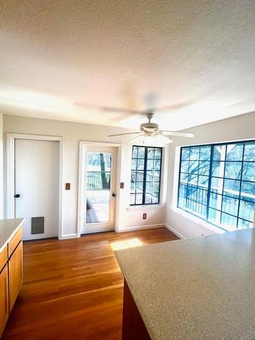 2073 Maydress Ct, Cool, CA 95614