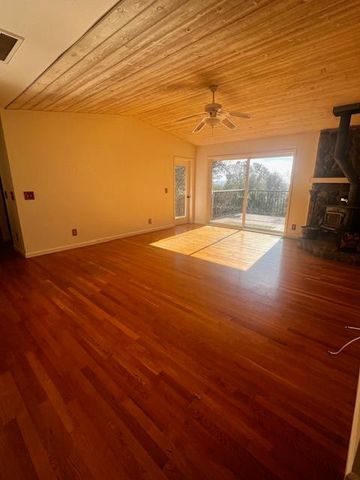 2073 Maydress Ct, Cool, CA 95614