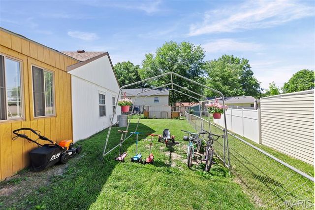 91 Arabelle Drive, Belleville, IL 62220