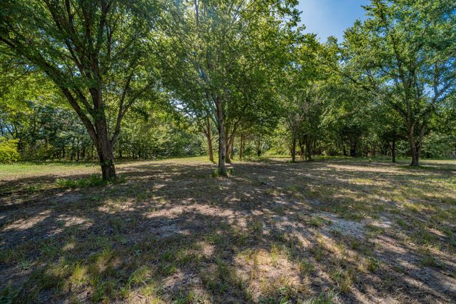 7679 Caddo Creek Road, Quinlan, TX 75474