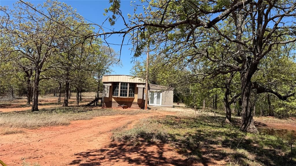 25591 Blackjack Lane, Macomb, OK 74852
