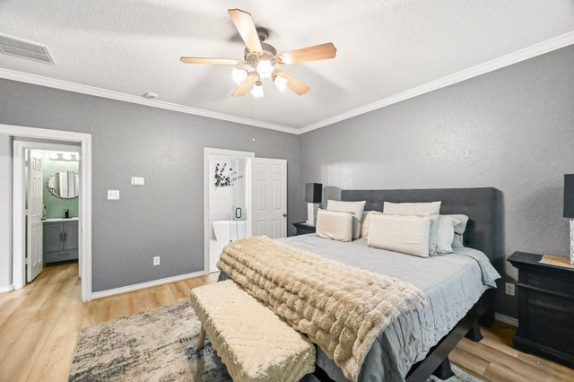 10031 Small Pebble Way, Humble, TX 77396