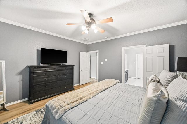 10031 Small Pebble Way, Humble, TX 77396