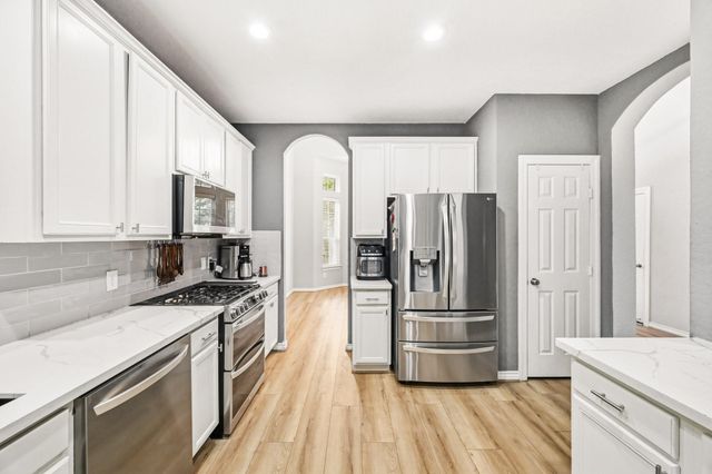 10031 Small Pebble Way, Humble, TX 77396