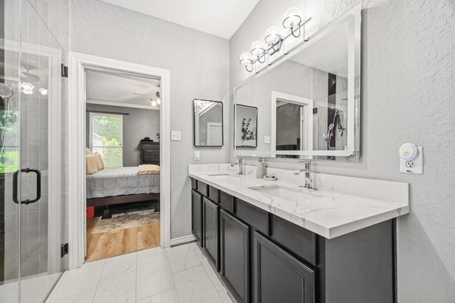 10031 Small Pebble Way, Humble, TX 77396