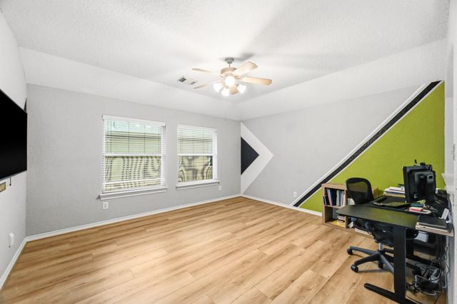 10031 Small Pebble Way, Humble, TX 77396