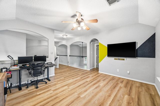 10031 Small Pebble Way, Humble, TX 77396