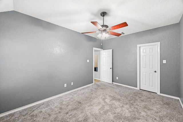 10031 Small Pebble Way, Humble, TX 77396