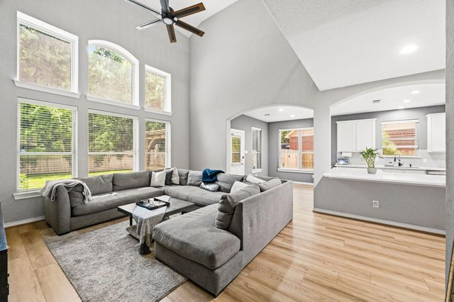 10031 Small Pebble Way, Humble, TX 77396
