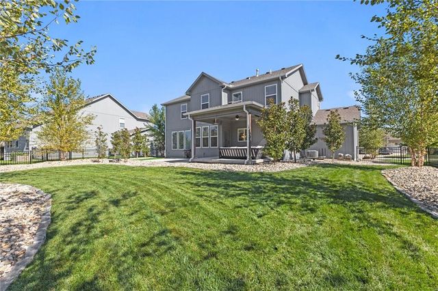 16728 W 170th Court, Olathe, KS 66062