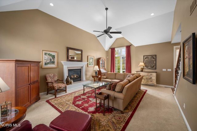 7906 Clover Creek Road, Maumee, OH 43537