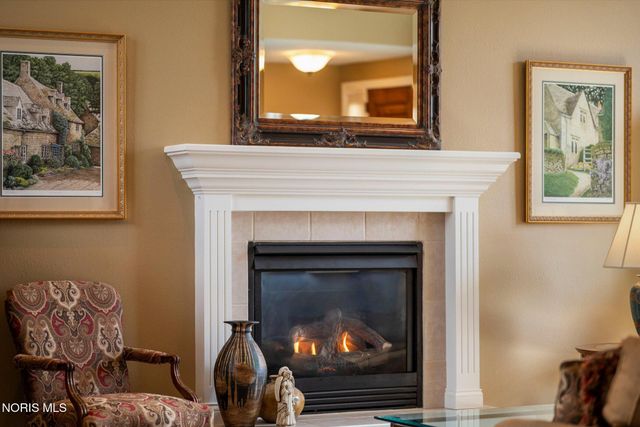 7906 Clover Creek Road, Maumee, OH 43537