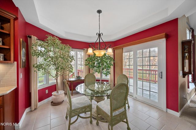 7906 Clover Creek Road, Maumee, OH 43537