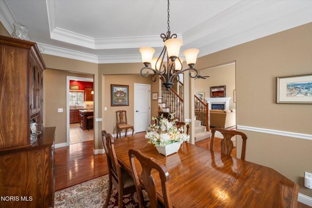 7906 Clover Creek Road, Maumee, OH 43537