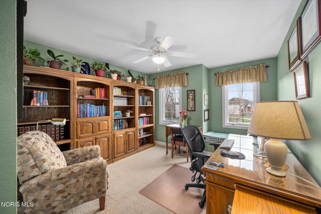 7906 Clover Creek Road, Maumee, OH 43537