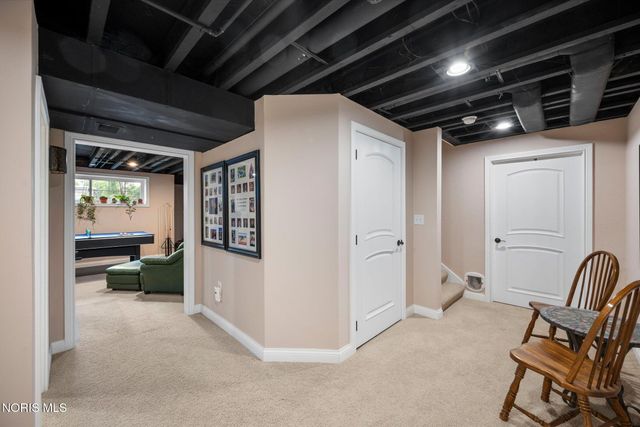 7906 Clover Creek Road, Maumee, OH 43537