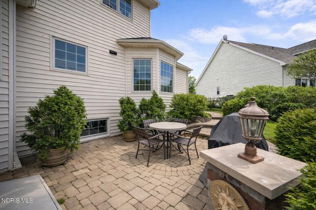 7906 Clover Creek Road, Maumee, OH 43537