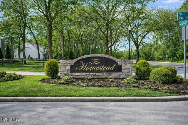 7906 Clover Creek Road, Maumee, OH 43537