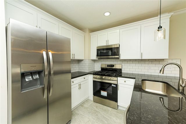 31 Wendhurst Drive, Greece, NY 14616