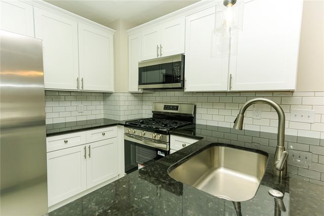 31 Wendhurst Drive, Greece, NY 14616