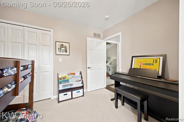 517 Macwilliams Lane, Royal Oak, MI 48067