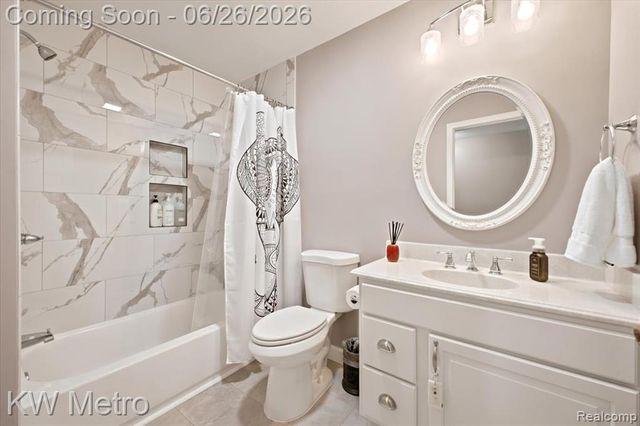 517 Macwilliams Lane, Royal Oak, MI 48067