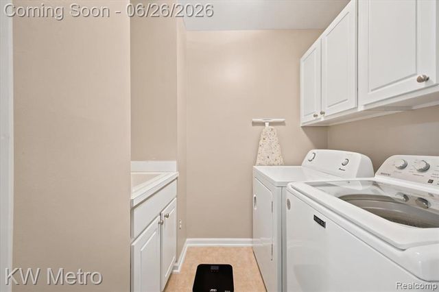 517 Macwilliams Lane, Royal Oak, MI 48067