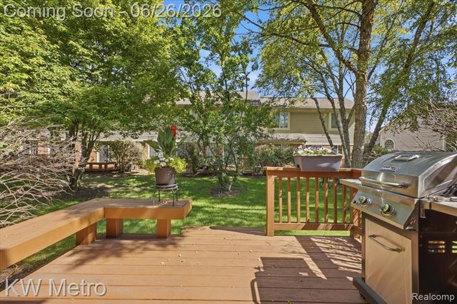 517 Macwilliams Lane, Royal Oak, MI 48067
