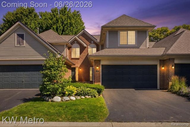 517 Macwilliams Lane, Royal Oak, MI 48067