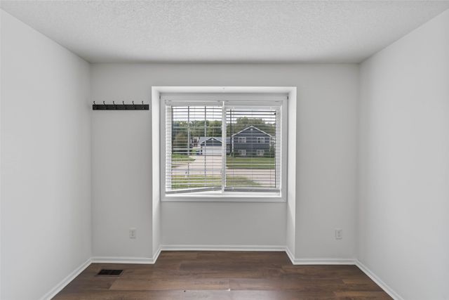 2420 Pine Court, Van Meter, IA 50261